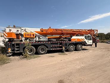 автокрана: Автокран, Zoomlion, 2015 г., от 30 м — 4