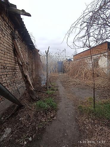 Продажа полдома: Продается пол/дома 70% наша сторона. Адрес: ул .Адырская р-н Красный — 4