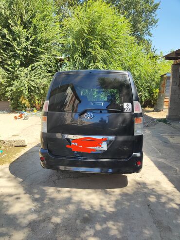 моей доплатой: Toyota Noah: 2004 г., 2 л, Автомат, Бензин, Минивэн