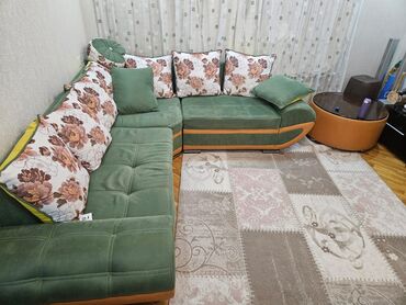 Divanlar: Künc divan, İşlənmiş, Açılmayan, Bazalı, Parça, Çatdırılma yoxdur lalafo.az -da Divanlar: Künc divan, İşlənmiş, Açılmayan, Bazalı, Parça, Çatdırılma yoxdur