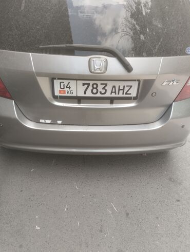 продаю авто в рассрочку фит: Honda Fit: 2003 г., 1.3 л, Автомат, Бензин, Седан