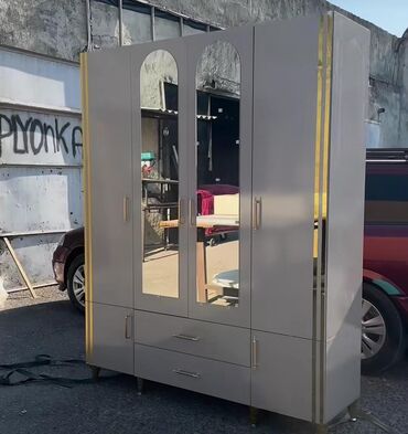Sifarişlə dolablar: Yeni, Qarderob, paltar dolabı