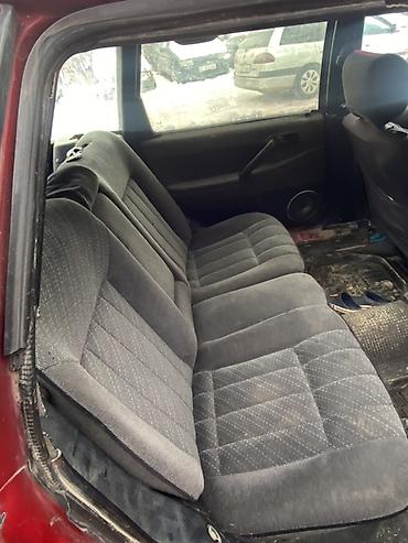 Volkswagen: Volkswagen Passat Variant: 1989 г., 1.8 л, Бензин, Универсал — 6