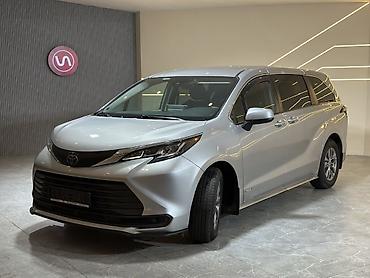 voxy noah: Toyota Sienna: 2021 г., 2.5 л, Вариатор, Гибрид, Минивэн — 3