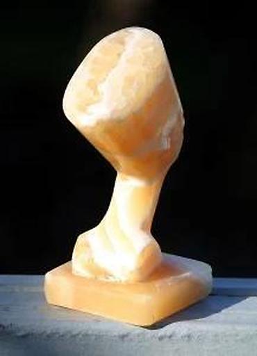 Stare vaze i dekor: Vintage Statua egipatske kraljice Nefertiti ✨ Cena za komad. ✨ — 23