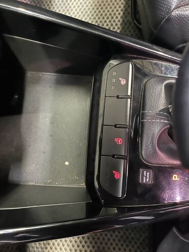 Kia: Kia Stonic: 2019 г., 1.4 л, Автомат, Бензиновая, Кроссовер — 8