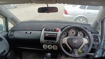 фит срочна сатылат: Honda Fit: 2004 г., 1.3 л, Вариатор, Бензин, Хэтчбэк