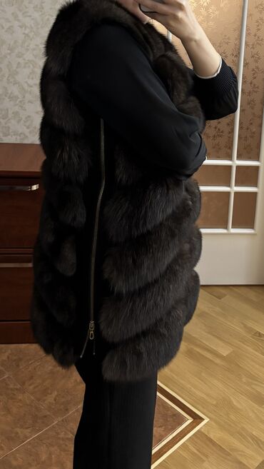 Kürklər: Ideal veziyyetdedir. Temiz norkadir. Hər ikisi yeni kimidir. İksi — 5
