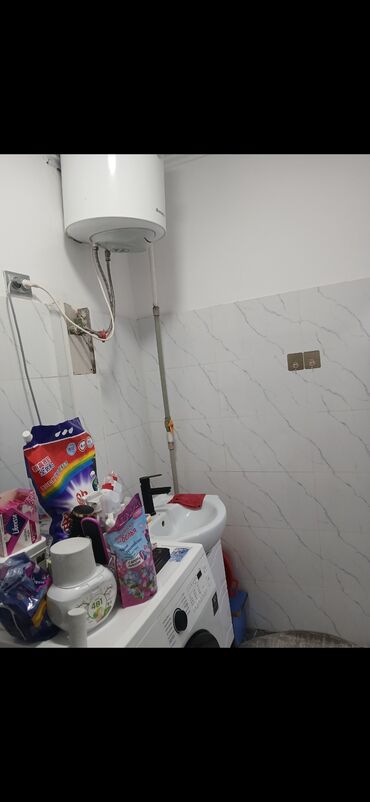 продаю 2х ком кв бишкеке без ремонта токтогул ткрусбекова: 4 комнаты, 85 м², 105 серия, 3 этаж