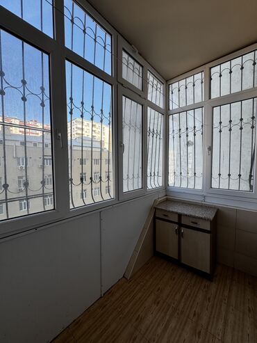 Yeni tikili: Həzi Aslanov qəs., 4 otaqlı, Yeni tikili, m. Həzi Aslanov, 130 kv. m -da lalafo.az — 13 Yeni tikili: Həzi Aslanov qəs., 4 otaqlı, Yeni tikili, m. Həzi Aslanov, 130 kv. m — 13