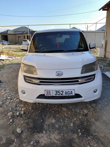 бузук машиналар: Daihatsu coo - это компактный городской автомобиль, идеально