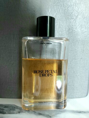 платье национальной: Парфюм от бренда ROSE PETAL DROPS- ZARA пахнет розами после дождя и