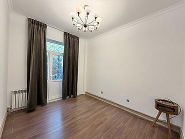 Продажа коттеджей и домов: 5 и более комнат, 198 м², 6 соток, Бишкек, Агентство недвижимости — 25