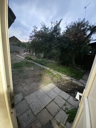 Продажа домов: Продаю пол дома! Район Коммунаров Вход отдельный,в шаговой — 8