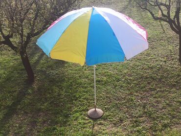 Lov i ribolov: Veliki suncobran prečnika oko 2,5m sa betonskim postoljem. Nikad nije na lalafo.rs — 1 Lov i ribolov: Veliki suncobran prečnika oko 2,5m sa betonskim postoljem. Nikad nije — 1