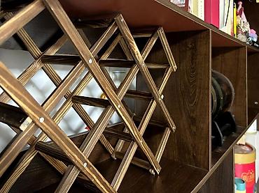 Подарки и сувениры: Винный шкаф в виде сот Подставка для бутылок вина • Подарочная сумка — 8