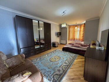 Günlük kirayə evlər: 180 kv. m, 3 otaqlı, Kombi, Qaz, İşıq -da lalafo.az — 5 Günlük kirayə evlər: 180 kv. m, 3 otaqlı, Kombi, Qaz, İşıq — 5