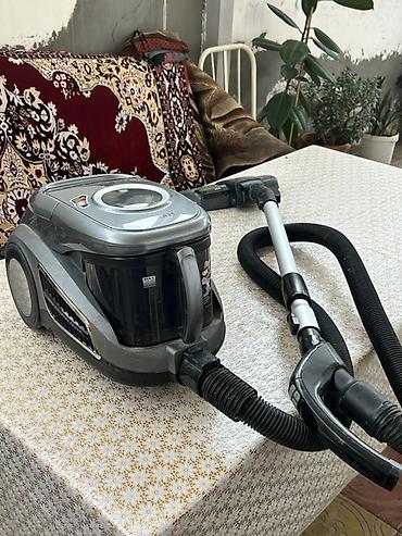 pitminutka daşı: Samsung tozsoran – Multi Chamber System, 1800W Xüsusiyyətlər: - Güc — 5