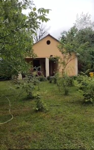 xacmaz ayliq kiraye evler: 90 kv. m, 3 otaqlı, Hovuzsuz, İşıq, Su, İnternet