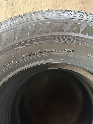 20565: Пара шин Bridgestone Blizzak VRX2 - Размер: 205/65 R16 - Индекс — 3