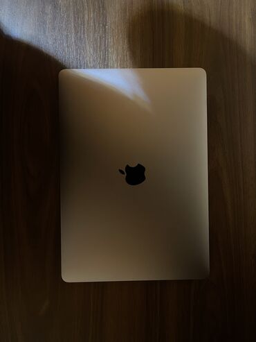 Apple MacBook: İşlənmiş Apple MacBook, 13.3 ", Intel Core i5, 256 GB, Pulsuz çatdırılma, Ünvandan götürmə