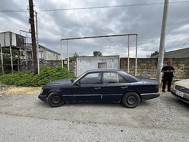 09 maşın: Mercedes-Benz E-Class: 2.5 l | 1986 il Sedan — 6