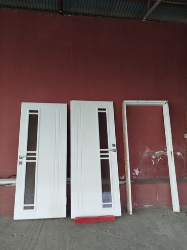 Мебель: 2 metr 5 sm 1 idi qapının Eni 90 1 metr 96 sm 1 idi qapının eni 90 sm
