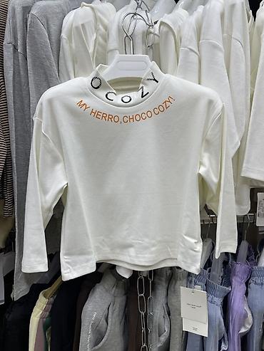 Другие детские вещи: Детская одежда номер для связи 1) Зеленый свитер с высоким — 29