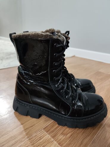 Мокасины и лоферы: Обувь 37р, кожа
спорт обувь 500с 36р — 6