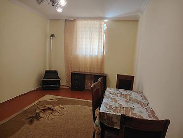 kiraye ev xrdalan: Sabunçu rayonu, Sabunçu qəsəbəsi. Hamamın yanında 2 otaqlı həyət evi — 4