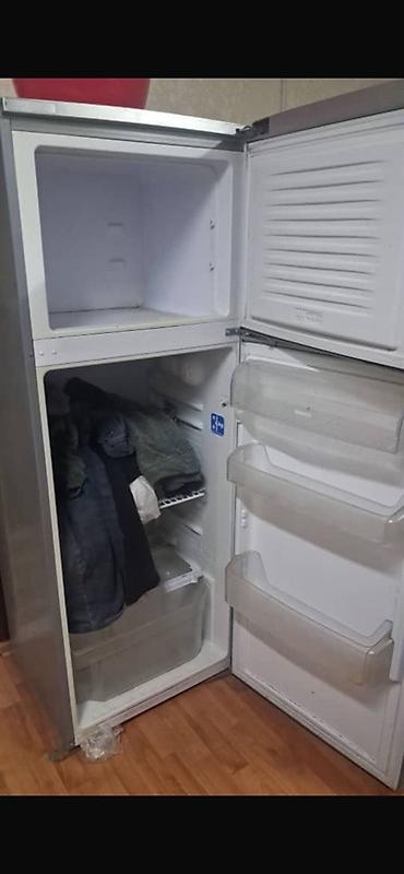 mini refrigerator: Можно Торг Холодильник BEKO, двухкамерный, серебристый. - — 2