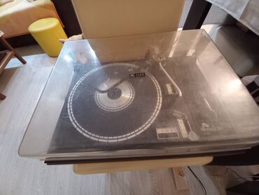 Pojačala i prijemnici: Prodajem gramofon Tosca 21 sa dva zvučnika. Proveren posle sigurno na lalafo.rs — 8 Pojačala i prijemnici: Prodajem gramofon Tosca 21 sa dva zvučnika. Proveren posle sigurno — 8