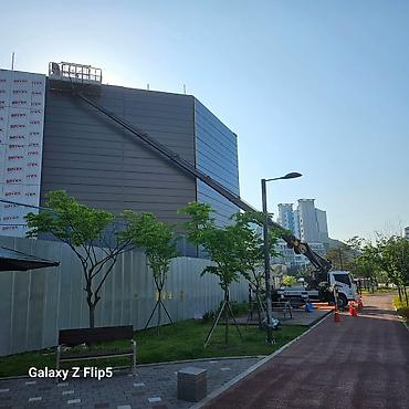 Услуги автокрана: Стрела 32 м, 300 т — 3