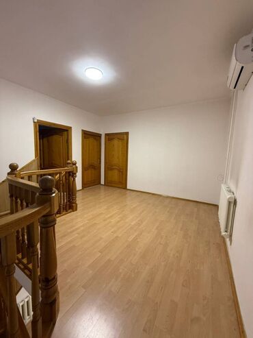 Долгосрочная аренда домов: 250 м², 6 комнат — 22