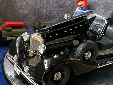 Avtomobil modelləri: Коллекционная модель Mercedes-Benz 770K Pullman W150 Black 1938 Road — 27