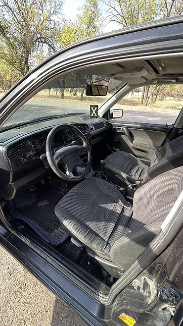 победа машина купить: Volkswagen Vento: 1994 г. — 4