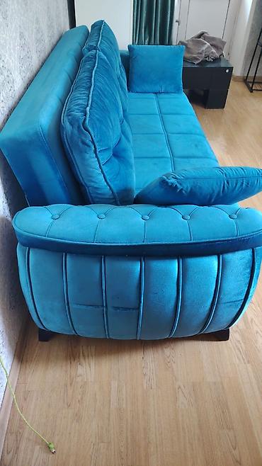 Divanlar: Mavi velvet/velur örtüklü üç yerlik divan - Rəng: parlaq firuzə-mavi — 4