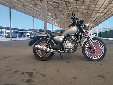Motosikletlər: CH 125. Motosiklet – kruizer tipli, tək silindrli benzin mühərrikli — 4
