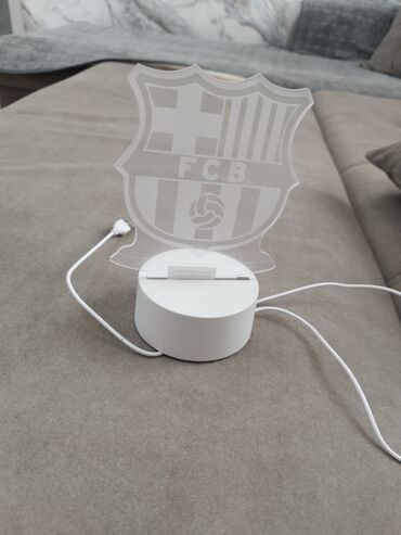 Внутренняя отделка: Акриловый 3D-ночник/лампа с логотипом FCB - Прозрачная акриловая