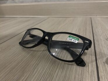 очки для защиты зрения от телефона: Продаю Очки -2 Совсем новые! Отлично подойдёт! Есть защита от