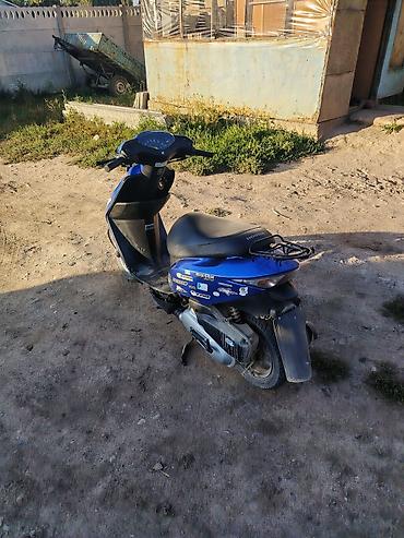 я ищу скутер: Скутер Honda (50–90 см³, по виду компактный класс). Цвет: синий с — 4