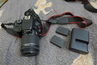электронная фоторамка: Два фотоаппарата Canon + набор объективов Продаю как комплектами, так
