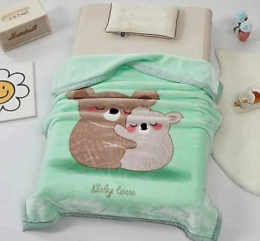 Ostali nameštaj: Dečije plišano ćebe – razni motivi. Materijal:mekani — 8