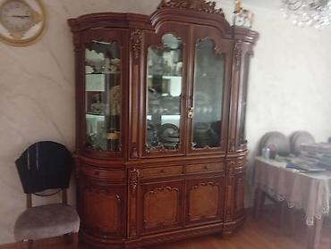 Mebel: Klassik üslubda vitrin-bufet - Material: təbii ağac karkas, relyefli — 3
