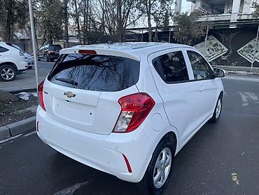 Chevrolet: Chevrolet Spark: 2020 г., 1 л, Вариатор, Бензин, Хэтчбэк — 5