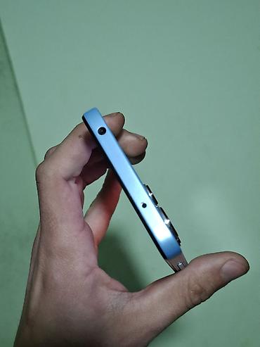 Redmi: Məhsul: Redmi smartfon - Rəng: Açıq mavi - Korpus: Düz (flat) kənarlı — 6