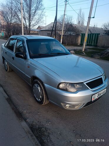 део спарк: Daewoo Nexia: 2011 г., 1.5 л, Механика, Бензин, Седан