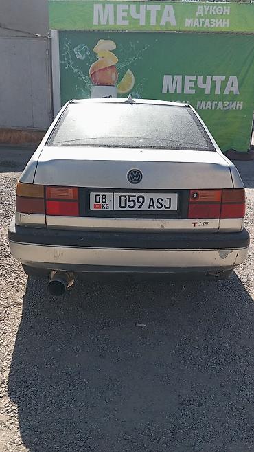 Volkswagen Vento: 1993 г., 1.8 л, Кол менен иштөөчү, Бензин, Седан lalafo.kg да — 8 Volkswagen Vento: 1993 г., 1.8 л, Кол менен иштөөчү, Бензин, Седан — 8