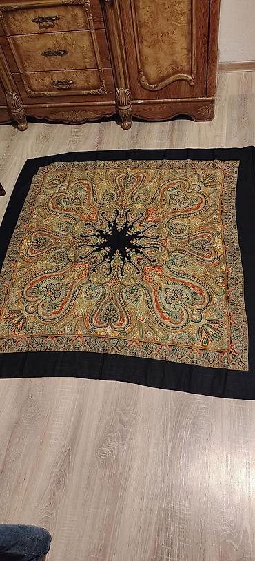 Baş geyimləri: Qedimi. tirmä. tämiz. yunan. şal. 70 ilindi. nänämin — 1