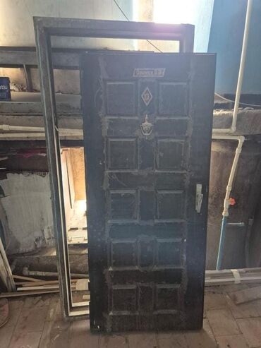 transformator qiymeti: Seyf qapi materiali qalindi çox keyfiyyətlidi eni 1m hündürlüyü 2m